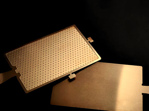 ข่าวล่าสุดของบริษัทเกี่ยวกับ Chemical Etching for Ultra-Thin Vapor Chambers: Market Trends, Manufacturing, and Material Selection