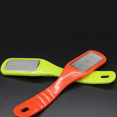 ราคาดี ที่ขัดเท้าโลหะสำหรับขจัดหนังด้าน พร้อมด้ามจับสำหรับขจัดผิวหนังที่ตายแล้ว ออนไลน์