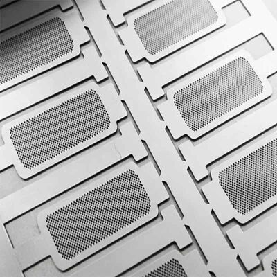 เครื่องเสียงโทรศัพท์มือถือที่ขีดขีดขั้นสูงที่มีการเจาะขนาดเล็กอย่างแม่นยํา